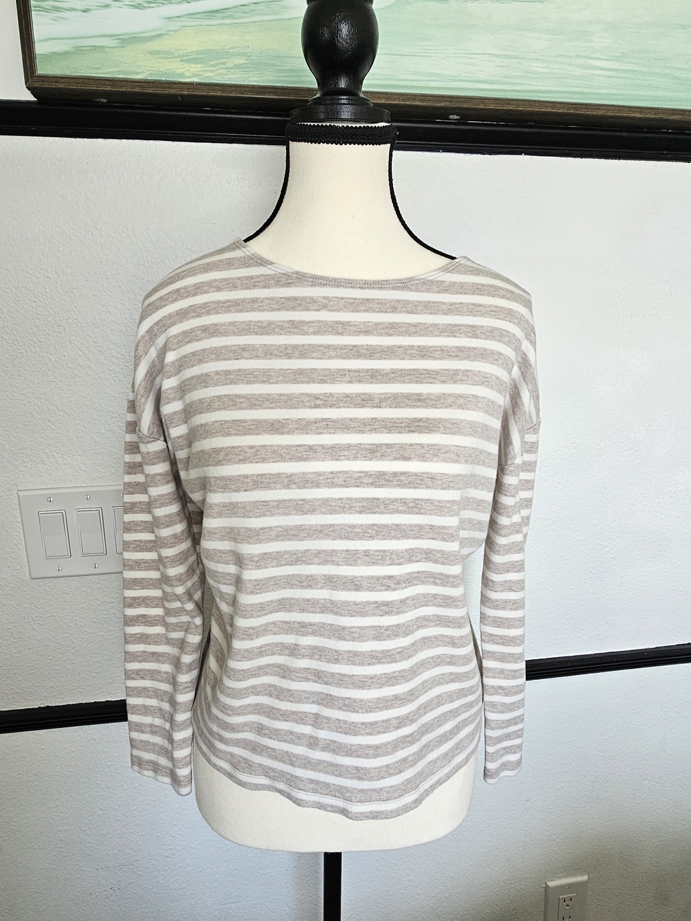 Ann Taylor Pastel Beige & White Striped Long Sleeve Top 100% Cotton(M)